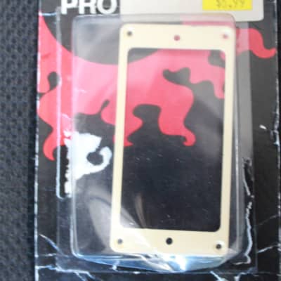 DiMarzio Pro-parts Cream Mounting Ring DM1300CR image 3