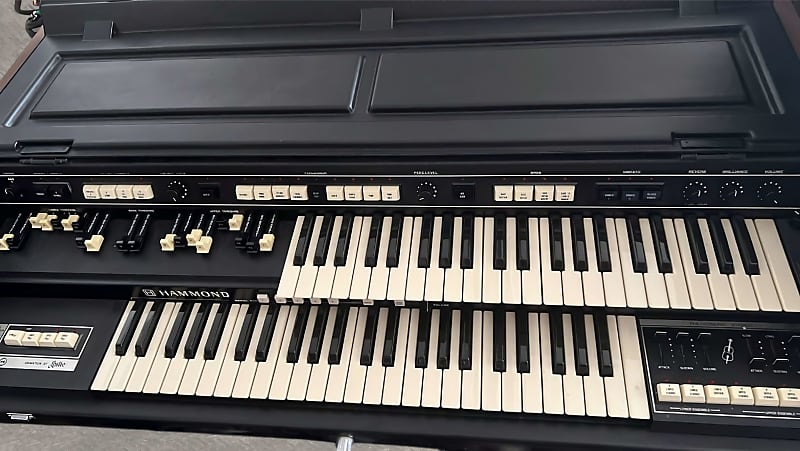 Hammond B300 ✅ Ultra RARE Vintage Organ from ´70s✅ Foot Controller ✅Cleaned & Full Checked image 1