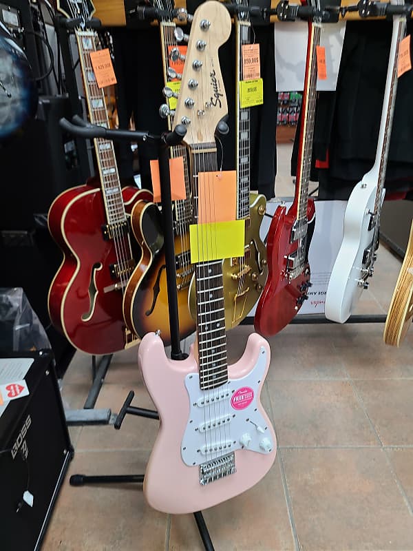 Squier Mini Stratocaster - Pink image 1