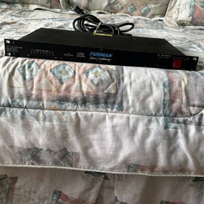 Furman AR-1215 8 Outlet Voltage Regulator/Power Conditioner image 6