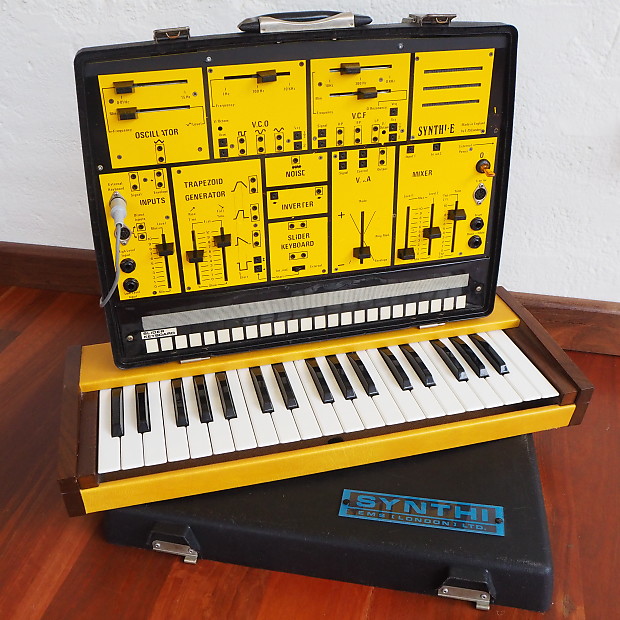 EMS Synthi E - The Educational Modular Synthesiser (1975) Serial # 194 image 1