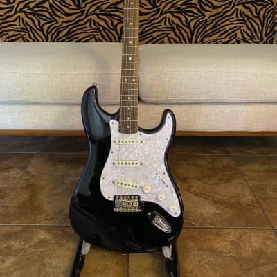 Squier Affinity Series Stratocaster with Rosewood Fretboard 2001 - 2018 - Black image 5