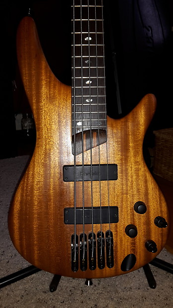 Ibanez Prestige SR3005 5 string bass