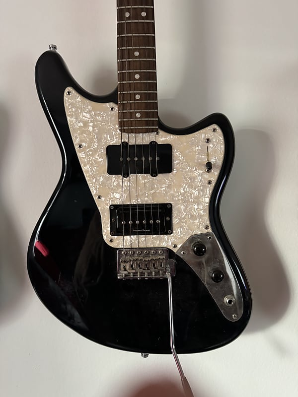 Fender Modern Player Marauder