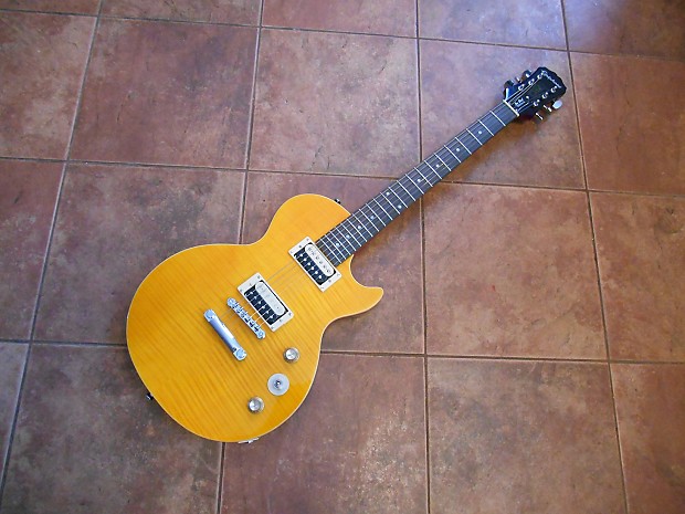 Epiphone by Gibson Slash AFD Les Paul Special II. Built in Tuner