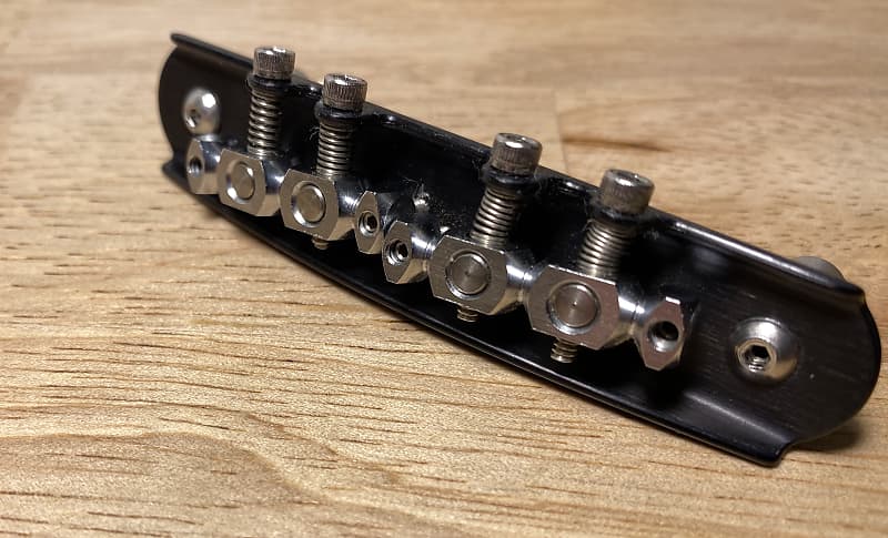 Mastery Bridge Vibrato OMV - Black Kit Black for Jazzmaster Mastery Bridge Vibrato OMV - Black Kit Black for Jazzmaster