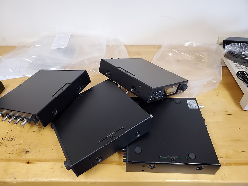 Mipro Wireless Systems Intermittent (For Parts) Reverb