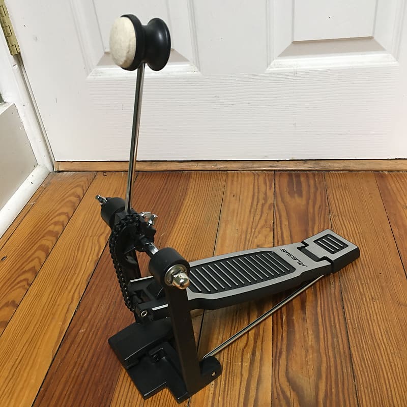 Alesis Kick Drum Pedal NEW Nitro Surge DM10 Command DM6 Reverb