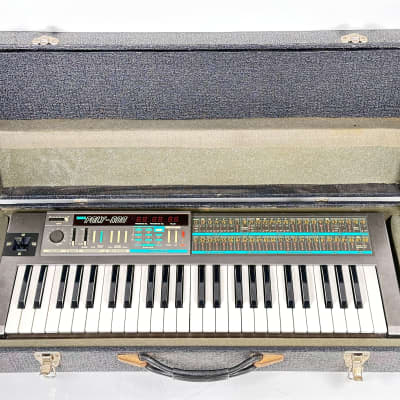KORG POLY-800 Programmable Polyphonic Synthesizer Keyboard Music