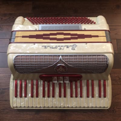 Beltone Deluke Accordion 120 Bass Made in Italy for sale