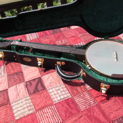 OME Tupelo Banjo 12” Head, maple rim, with Armrest.  Very woody sound! image 1