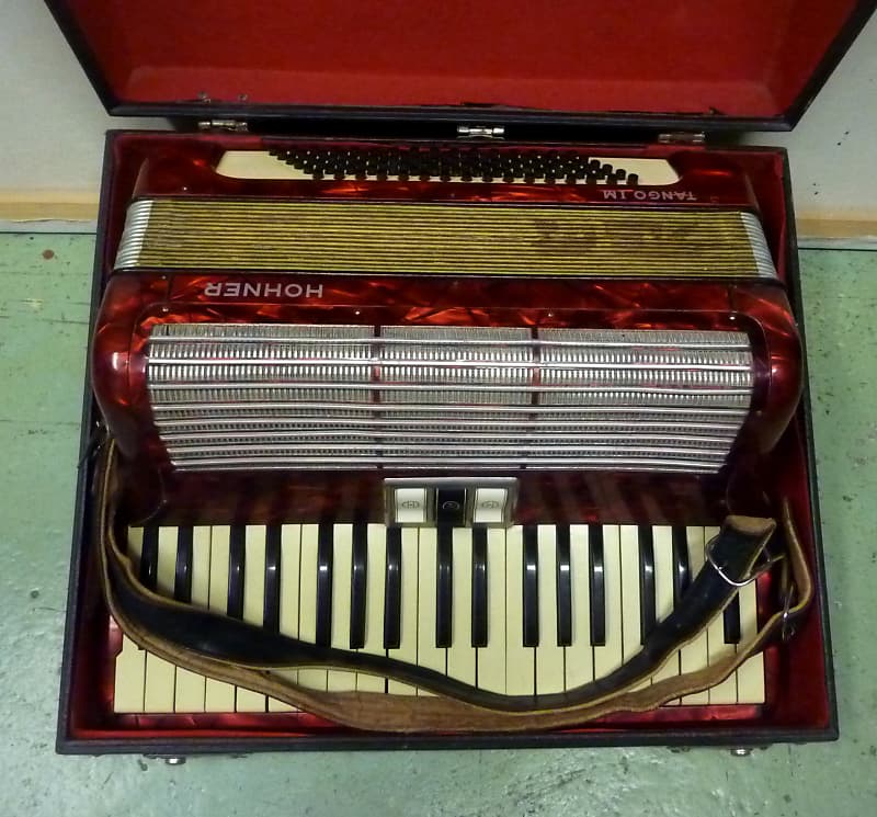 Accordéon chromatique HOHNER TANGO IM image 1