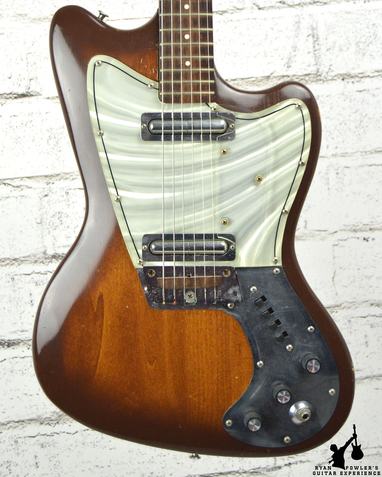 Danelectro hornet outlet