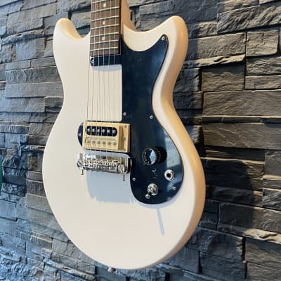 Epiphone Joan Jett Olympic Special, Aged Classic White image 3
