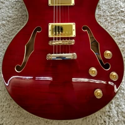 Used Luna Athena 501 NAT 335-Style Semi-Hollowbody Electric Guitar with  Original Case | Reverb