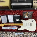 Fender Custom Shop Jimi Hendrix Voodoo Child Stratocaster Journeyman Relic 2018 Olympic White