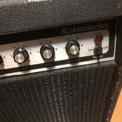Rickenbacker TR50 1979 4x10 Guitar Amp image 2