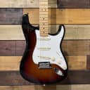 Fender American Standard Stratocaster with Maple Fretboard 2015 3-Color Sunburst