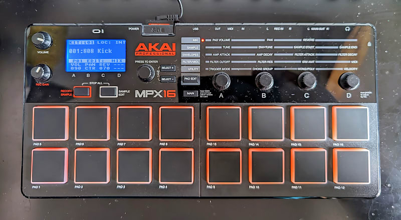 Akai MPX16 sampler, recorder, pad controller with 32GB SD card image 1