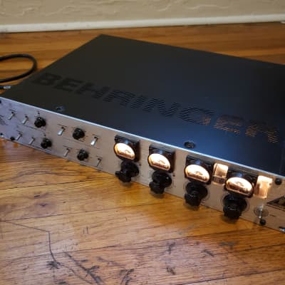 Behringer Vintager Series Tube Ultragain T1953 Mic Pre - YouTube