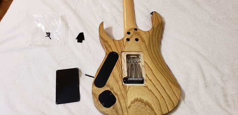 Ibanez アイバニーズ RGR620 OL 1995年製 ビンテージ 美品 Ibanez アイバニーズ RGR620 OL 1995年製 ビンテージ 美品