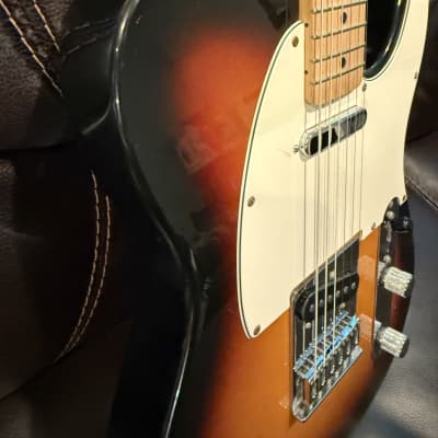 2004 - Fender Standard Telecaster (Brown Sunburst) WITH HARDCASE! image 3