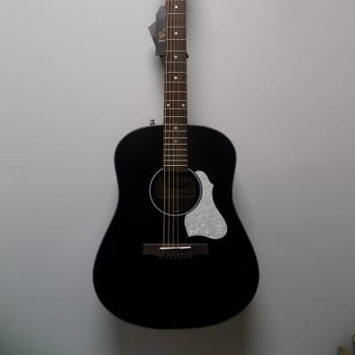 Seagull S6 Classic Black A/E Acoustic Electric Guitar - Black Top & Natural Satin Back/Sides image 2