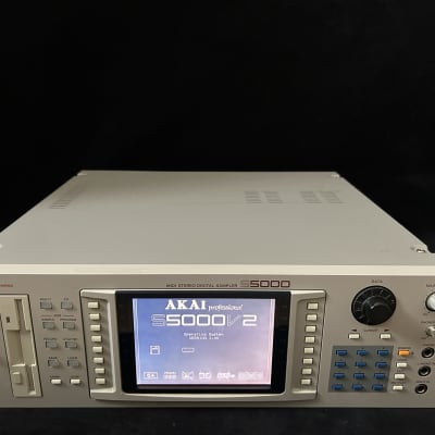 Akai S5000.Max ram