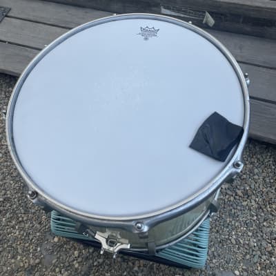 WFL 12x15” White marine pearl snare. image 7