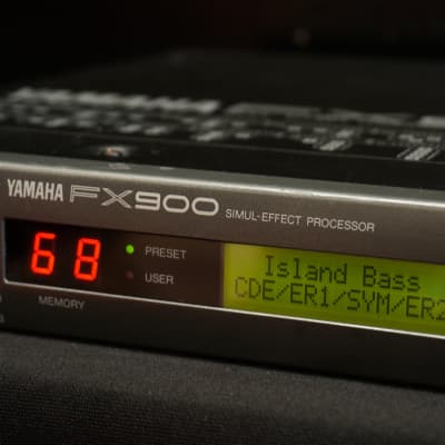 Yamaha FX900 80'S Digital Multi Effects FX Processor 1U Rack