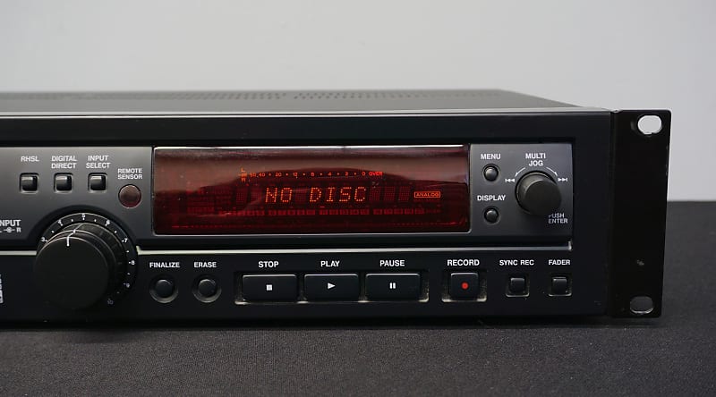 TASCAM　CD-RW700 Tascam CD-RW700 Rack Mount Professional CD Recorder & Player