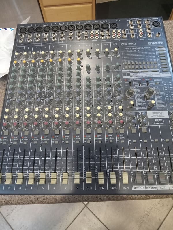 Yamaha EMX5016CF 16 Channel 500-Watt Powered Analog Mixer | Reverb