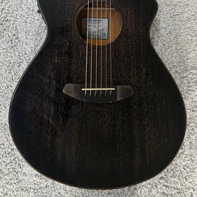 Breedlove Rainforest S Concert Abyss CE African Mahogany Acoustic Electrc Guitar image 5