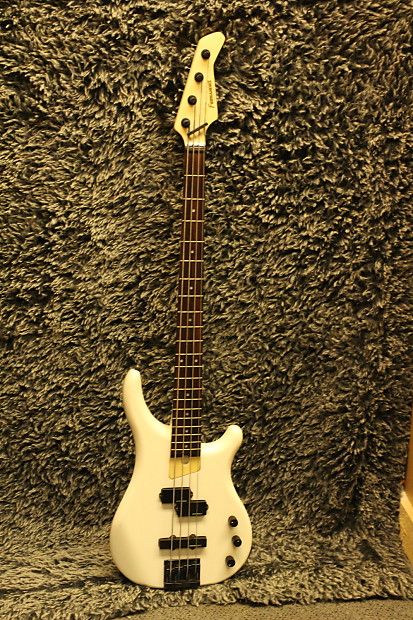 Fernandes Japan FRB Revolver 4 String Bass, White