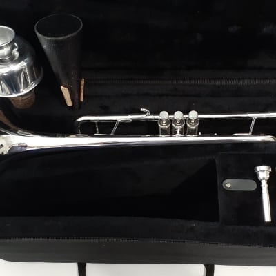 Getzen Eterna 770 Select Trumpet ,2 Mutes, 2 Mouthpieces & Case Silver image 13