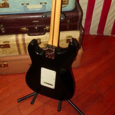 1993 Fender Strat Plus Black w Hard Case image 4
