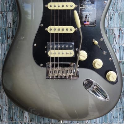 Fender American Professional II Stratocaster HSS, Rosewood Fingerboard, Mercury image 3