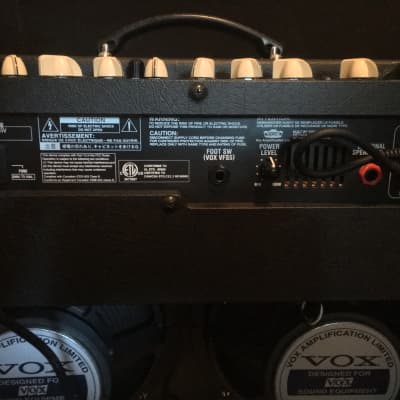 VOX VT100 100W 2x12 Guitar Valvetronix Combo Amp (Chrome Series