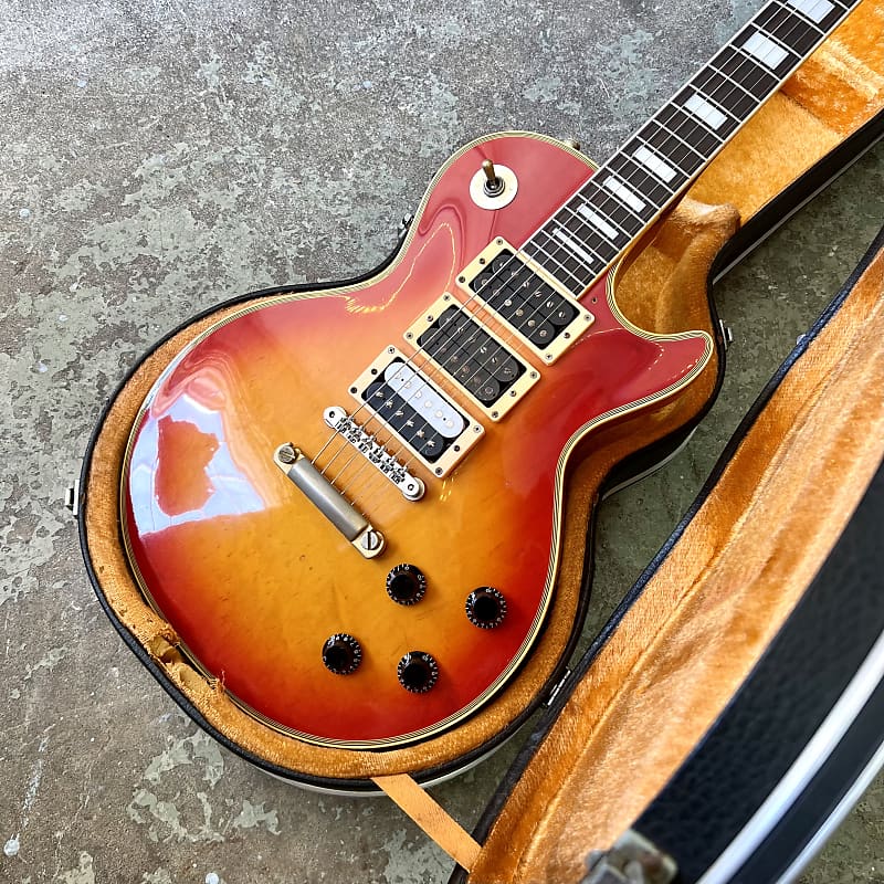 Aria Pro II Custom レスポールタイプ　サンバースト Amazon | AriaProII PE-700 BS Brown Sunburst フレイムメイプルトップ