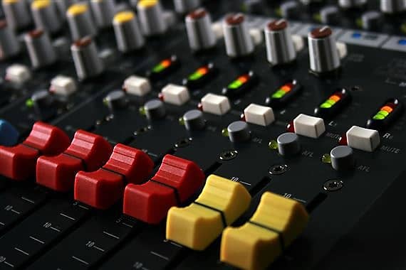 Allen & Heath MixWizard WZ4 14:4:2 14-Input 4-Group Mixer Allen & Heath MixWizard WZ4 14:4:2 14-Input 4-Group Mixer