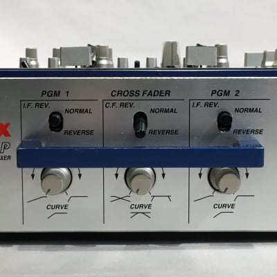 Vestax PMC-07PRO ISP DJミキサー ブルー中古品 Vestax PMC-07PRO ISP DJミキサー ブルー中古品 - DJ機材