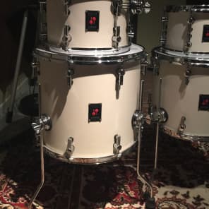 Sonor Beech Infinite 5 piece in Creme Laquer image 2