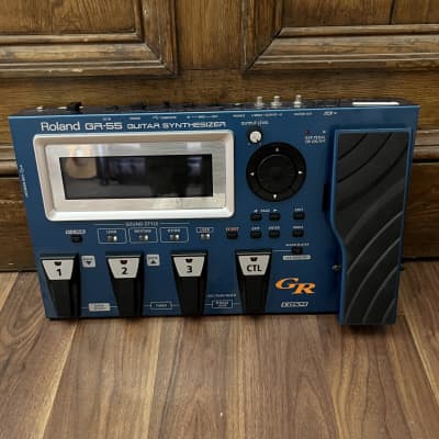 Roland GR-55 Guitar Synthesizer