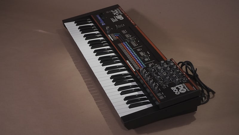 Roland JX-3P 61-Key Programmable Preset Polyphonic Synthesizer with PG-200  Programmer