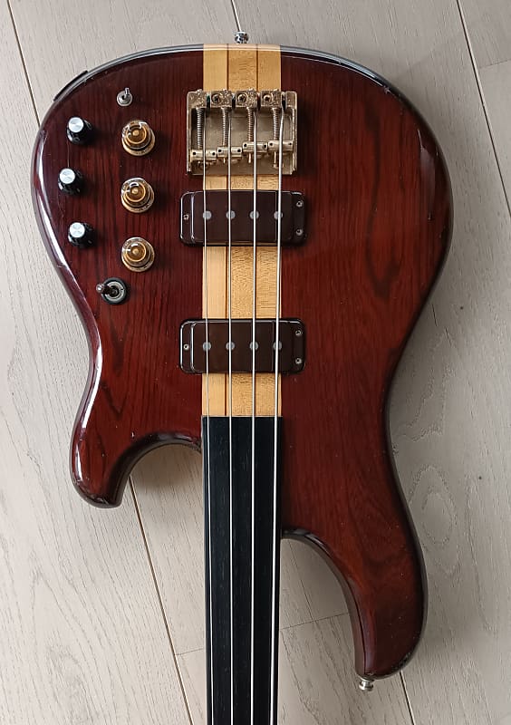 アイバニーズMC-940DS Ibanez Musician MC-940DS Fretless Sting 1980