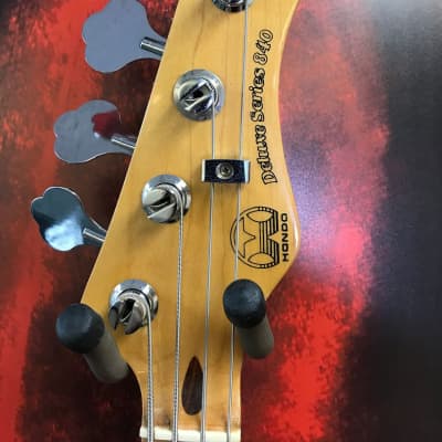 Hondo Deluxe 840 Jazz Bass Bass Guitar (Nashville, Tennessee