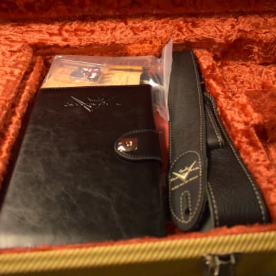Mint Fender 1955 Stratocaster DLX Closet Classic with Gold Hardware - Faded Aged Dirty White Blonde image 12