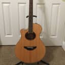 Yamaha APX700II-L Thinline Acoustic/Electric Guitar (Left-Handed) Natural with Hard Case