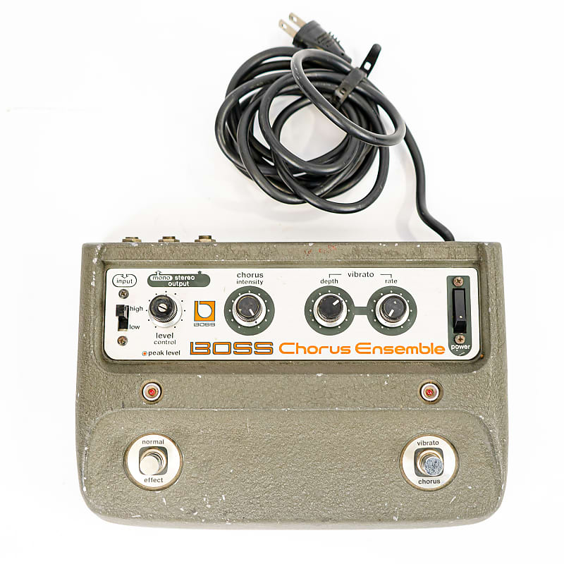 Late 70’s Vintage Boss CE-1 Chorus/Vibrato Effect Pedal w/ Bucket Brigade  Circuitry