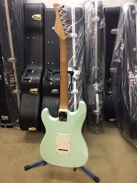 Shine stratocaster top